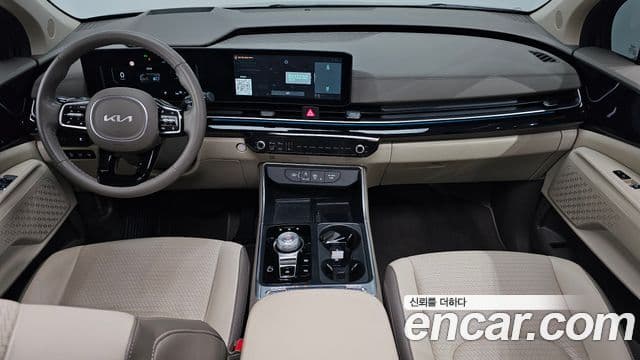 Kia Carnival 2024 — Şəkil 7/20