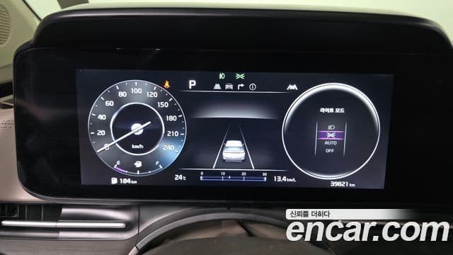 Kia Carnival 2022 — Фото 8/20
