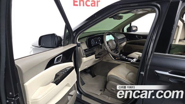 Kia Carnival 2022 — Фото 10/20