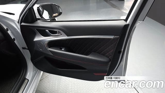 Genesis G70 2019 — Şəkil 23/37
