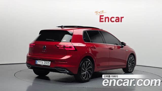 Volkswagen Golf 2024 — Şəkil 2/20