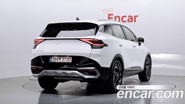 Kia Sportage 2022 — ფოტო 1/20