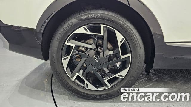 Kia Sportage 2022 — ფოტო 4/20