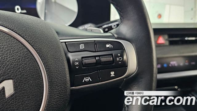 Kia Sportage 2022 — ფოტო 15/20