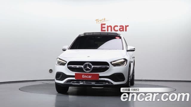 Mercedes-Benz GLA-Class 2021 — ფოტო 3/20