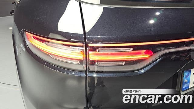 Porsche Cayenne 2022 — Photo 25/38