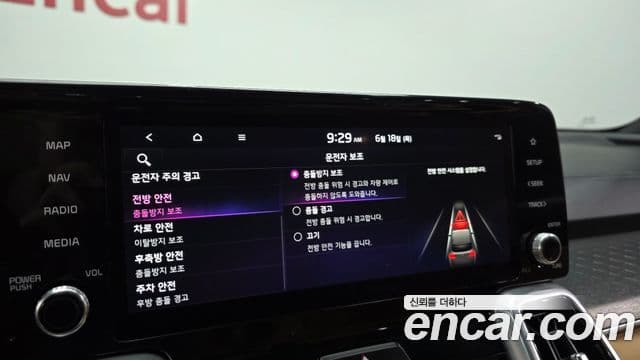 Kia Sorento 2021 — ფოტო 17/20