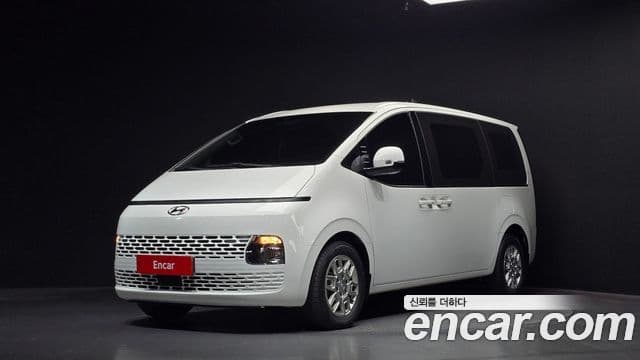 Hyundai Staria 2023 — Şəkil 1/20
