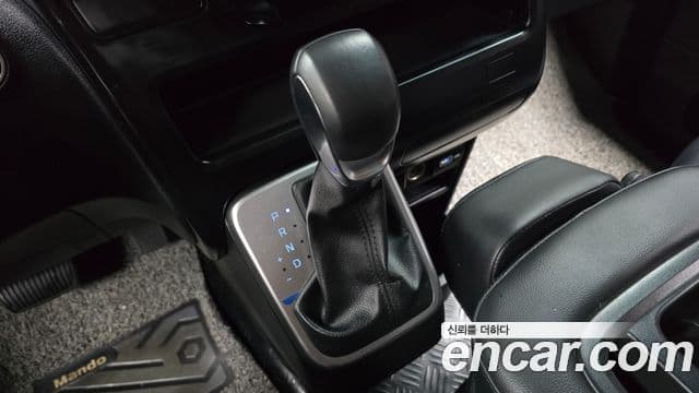 Hyundai Staria 2023 — Şəkil 9/20