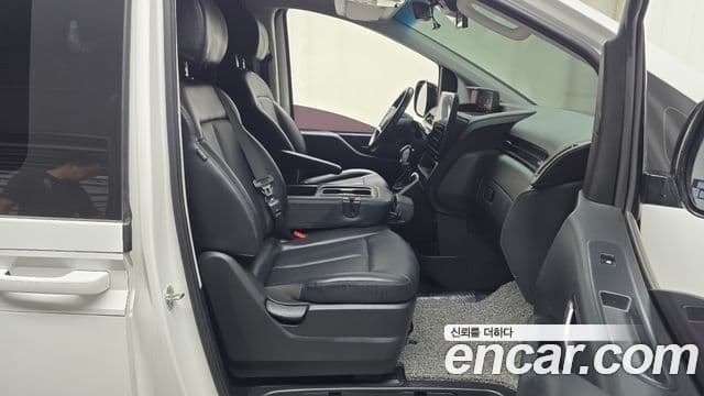 Hyundai Staria 2023 — Şəkil 11/20