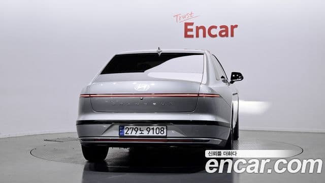 Hyundai Grandeur 2023 — ფოტო 4/20