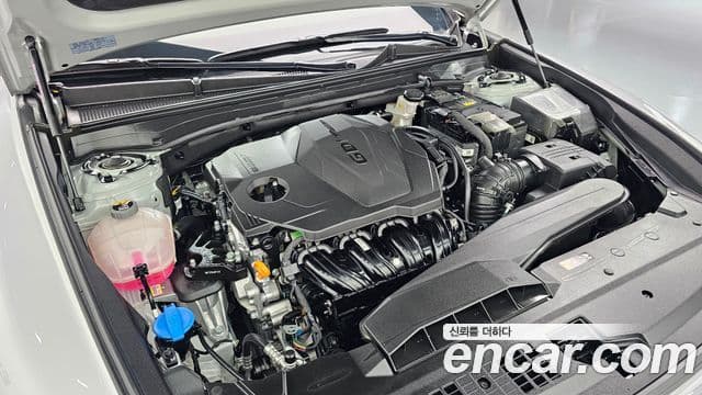 Hyundai Grandeur 2023 — ფოტო 6/20