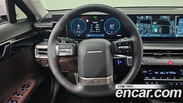 Hyundai Grandeur 2023 — ფოტო 13/20