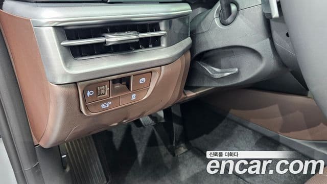 Hyundai Grandeur 2023 — ფოტო 19/20