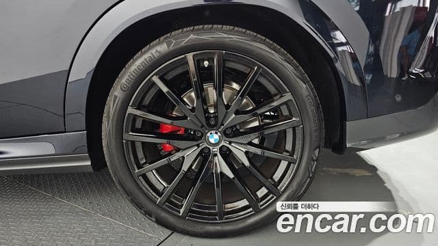 BMW X6 2025 — Photo 18/34