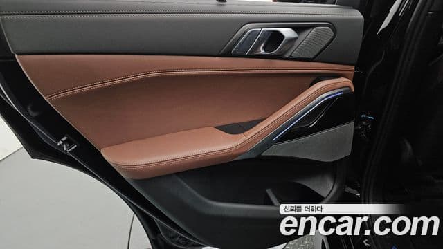 BMW X6 2025 — Photo 8/34