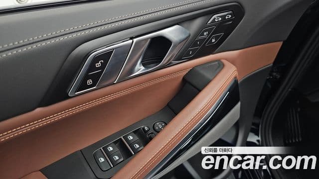 BMW X6 2025 — Photo 24/34