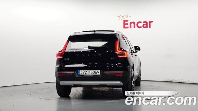 Volvo XC40 2022 — Şəkil 4/20