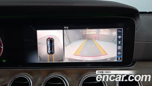 Mercedes-Benz E-Class 2018 — ფოტო 15/20