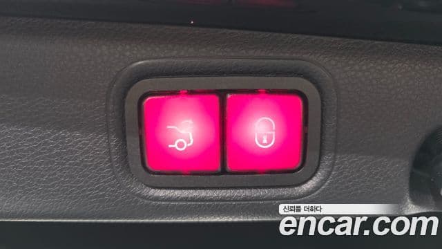 Mercedes-Benz E-Class 2018 — ფოტო 20/20