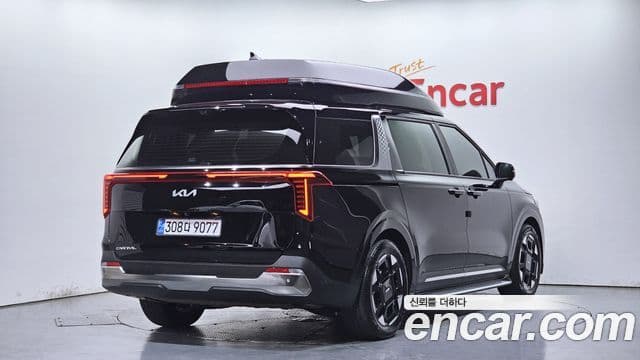 Kia Carnival 2024 — Şəkil 2/20