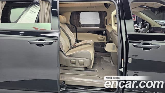 Kia Carnival 2024 — Şəkil 12/20