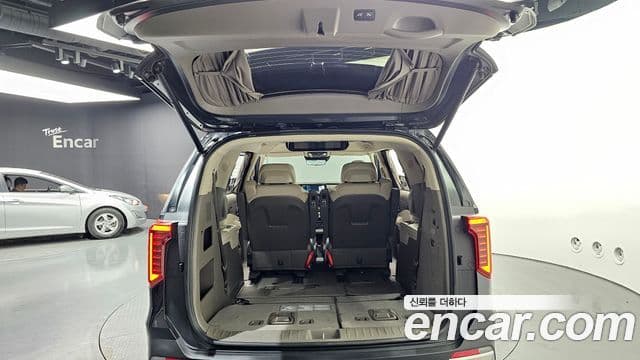 Kia Carnival 2024 — фото 20 из 20