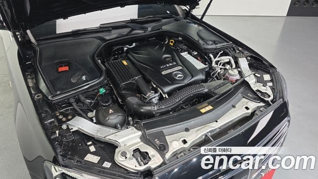 Mercedes-Benz E-Class 2021 — Şəkil 6/20