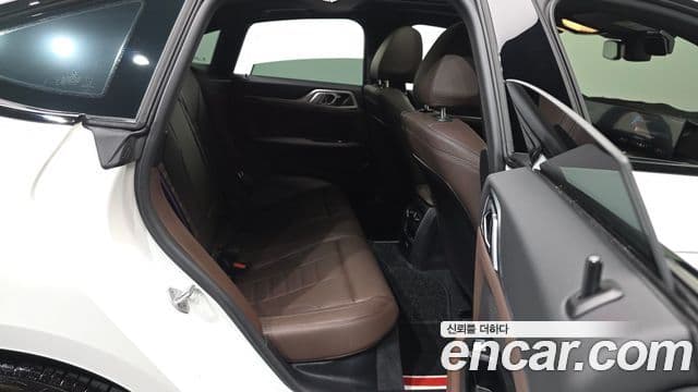 BMW 4 Series 2025 — Şəkil 12/20
