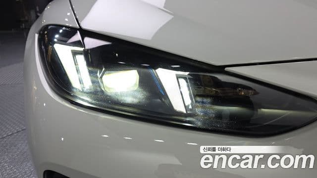 BMW 4 Series 2025 — Photo 15/34