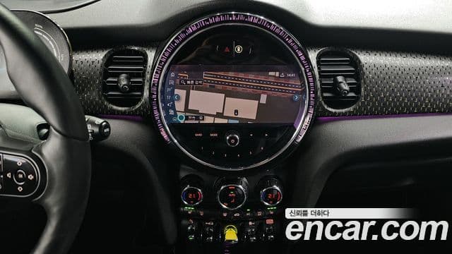 Mini Cooper Electric 2022 — ფოტო 20/34