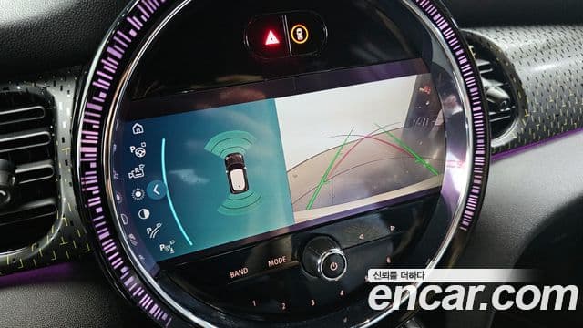 Mini Cooper Electric 2022 — ფოტო 4/34