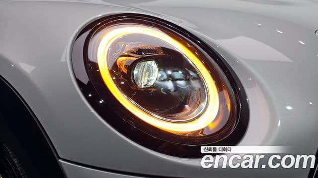 Mini Cooper Electric 2022 — ფოტო 2/34