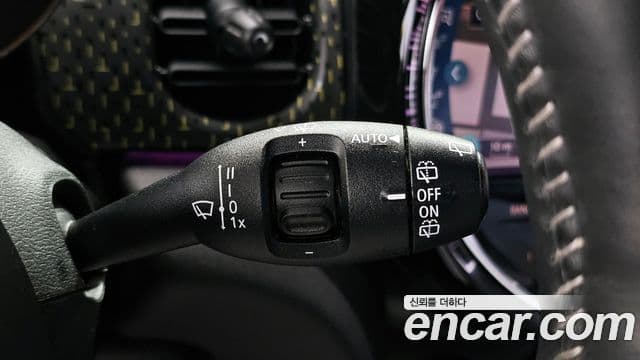 Mini Cooper Electric 2022 — ფოტო 17/34