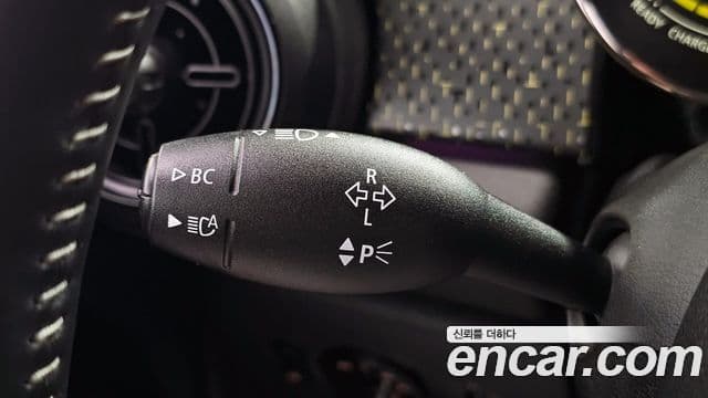 Mini Cooper Electric 2022 — ფოტო 22/34