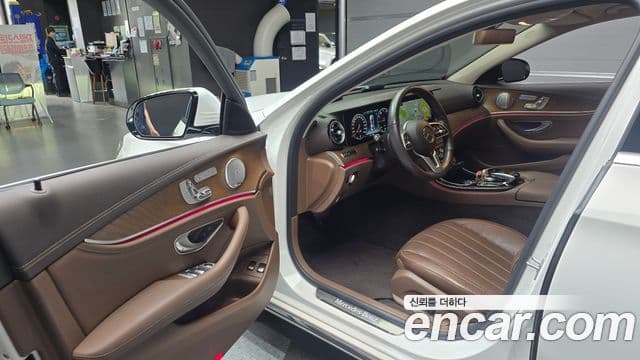 Mercedes-Benz E-Class 2020 — Şəkil 10/20