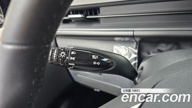 Hyundai Staria 2023 — ფოტო 17/20