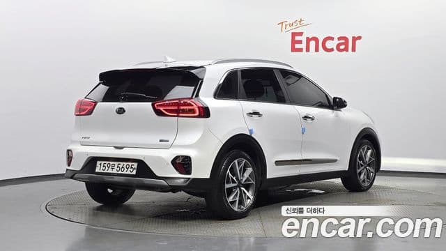 Kia Niro 2020 — Фото 2/20
