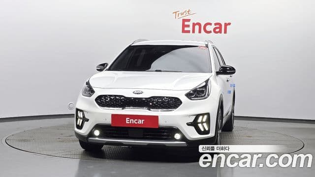 Kia Niro 2020 — Фото 3/20