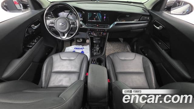 Kia Niro 2020 — Фото 7/20