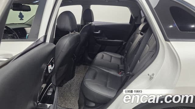 Kia Niro 2020 — Фото 12/20