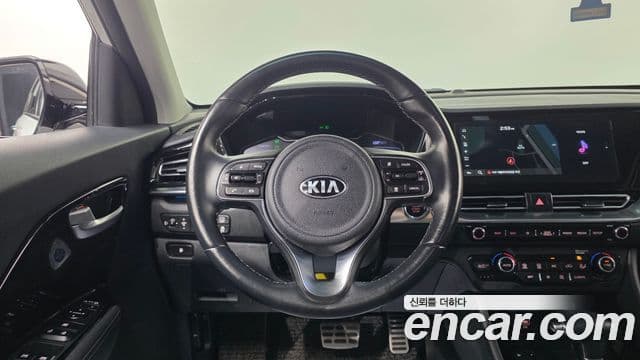Kia Niro 2020 — Фото 15/20