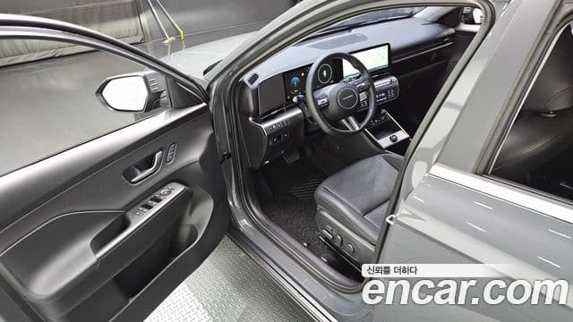 Hyundai Kona 2025 — фото 10 из 20