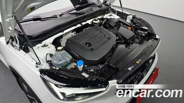 Volvo XC40 2025 — Şəkil 6/20