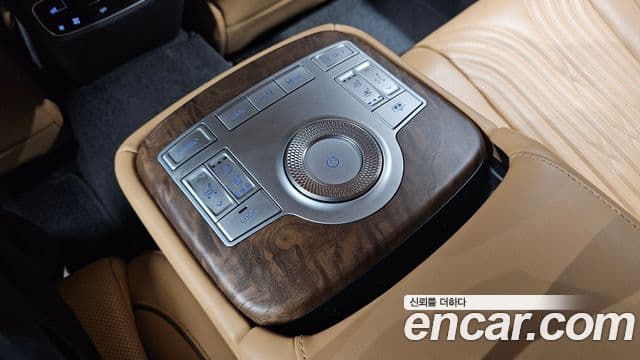 Genesis Electrified G80 2021 — ფოტო 17/20