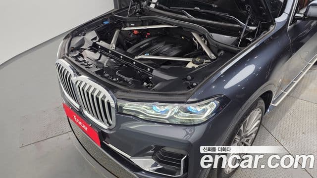 BMW X7 2019 — Фото 6/20