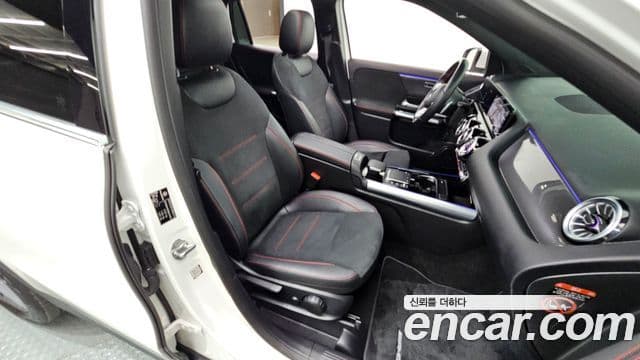 Mercedes-Benz GLA-Class 2022 — Şəkil 20/20