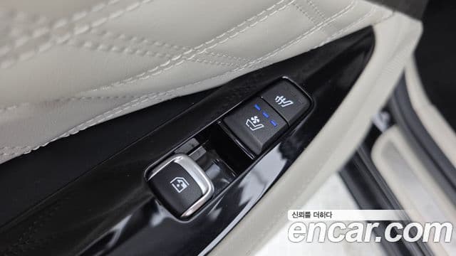 Kia K8 2023 — Şəkil 18/20
