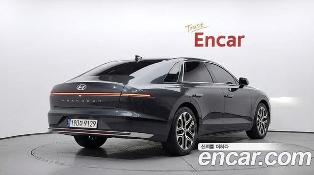 Hyundai Grandeur 2023 — Şəkil 2/20