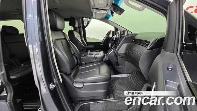 Hyundai Staria 2021 — Şəkil 10/20